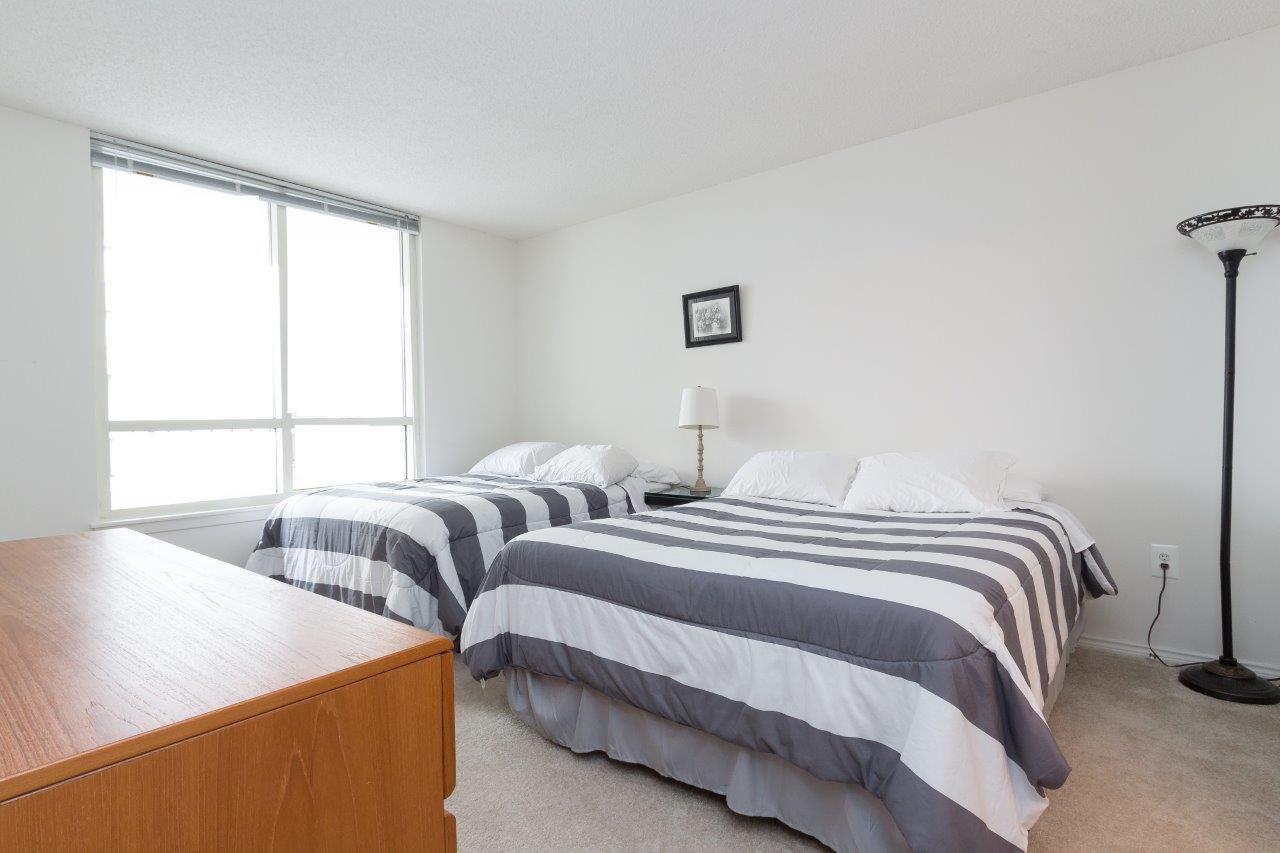 Luxury 2 bedroom by metro